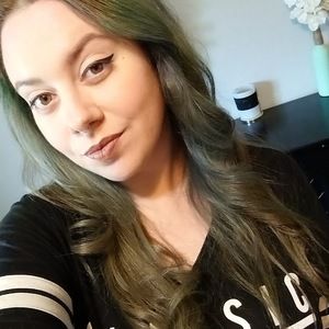 Meet your Posher, Deandra